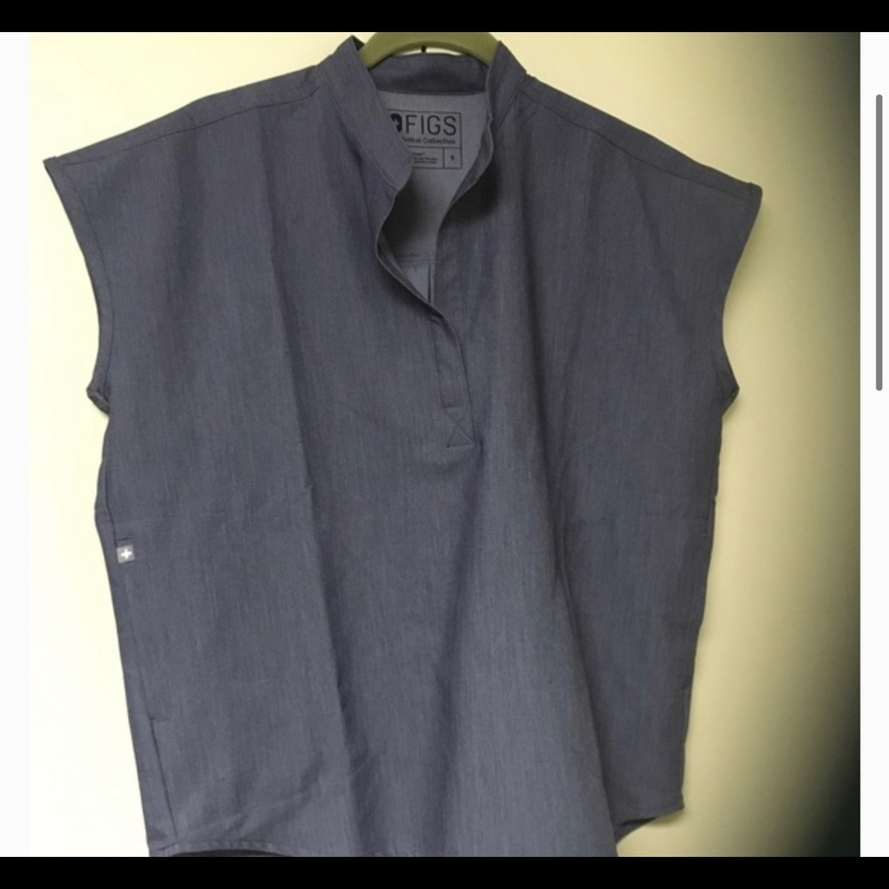 FIG Heathered Denim Scrub Top LARGE